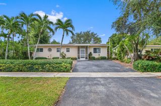 3906 Kewanee Road, Lake Worth, FL 33462