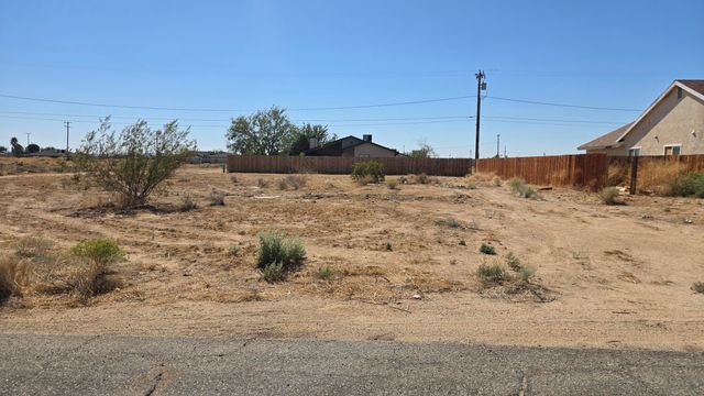 Bay Ave Near Kenniston St, California City, CA 93505