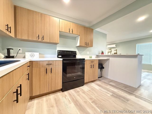 306 N Grant Avenue, Sand Springs, OK 74063