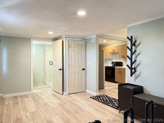 306 N Grant Avenue, Sand Springs, OK 74063