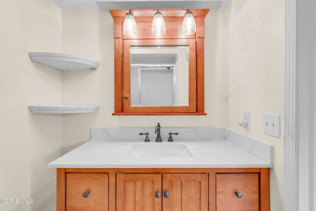 5959 Granville Drive, Sylvania, OH 43560