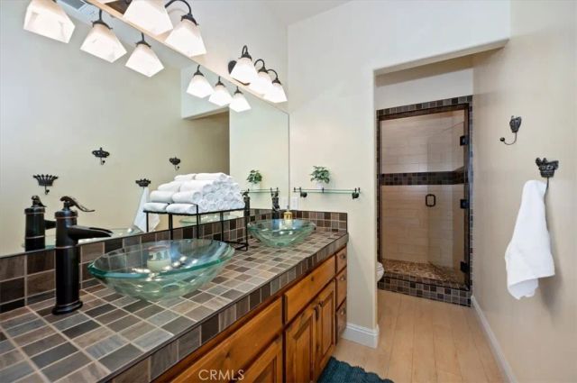 1036 Sandalwood, Lake Arrowhead, CA 92352