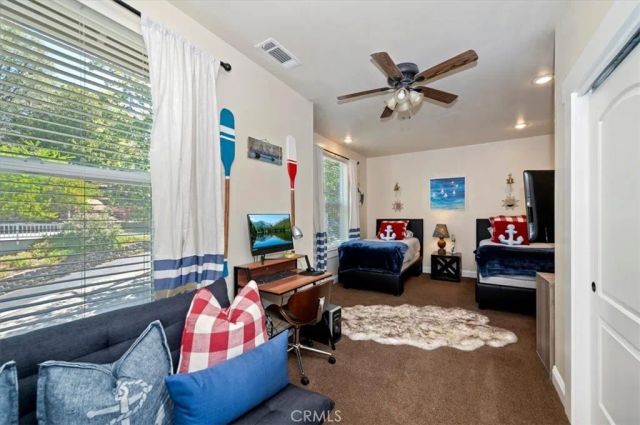 1036 Sandalwood, Lake Arrowhead, CA 92352
