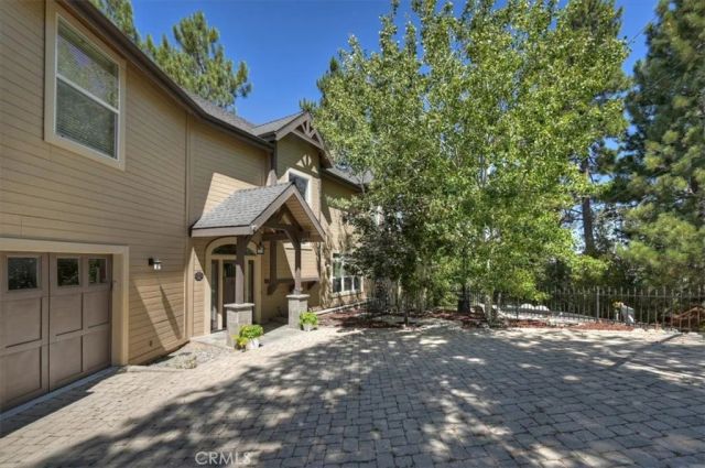 1036 Sandalwood, Lake Arrowhead, CA 92352