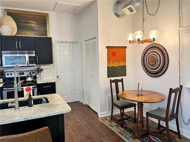 1842 Washington Street, Kansas City, MO 64108
