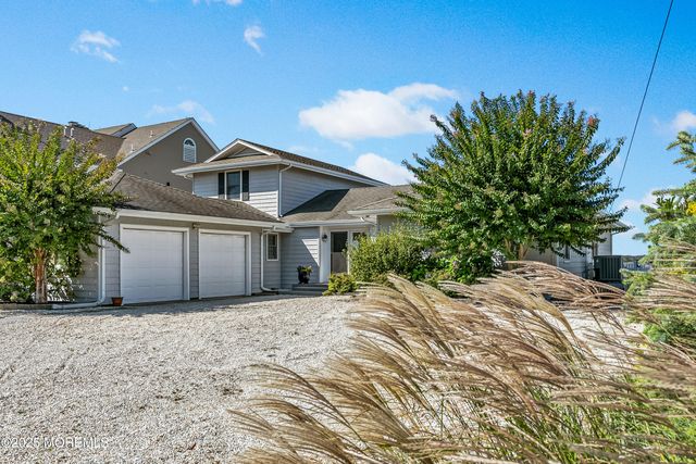 233 Curtis Point Drive, Mantoloking, NJ 08738