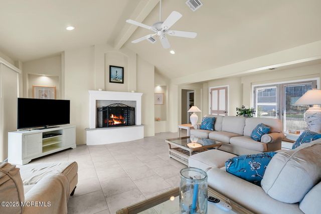 233 Curtis Point Drive, Mantoloking, NJ 08738