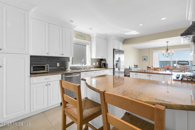 233 Curtis Point Drive, Mantoloking, NJ 08738