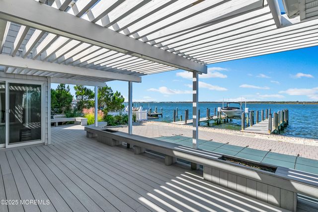 233 Curtis Point Drive, Mantoloking, NJ 08738