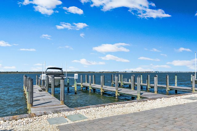 233 Curtis Point Drive, Mantoloking, NJ 08738