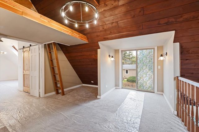 27 Maple Avenue, Lake Zurich, IL 60047