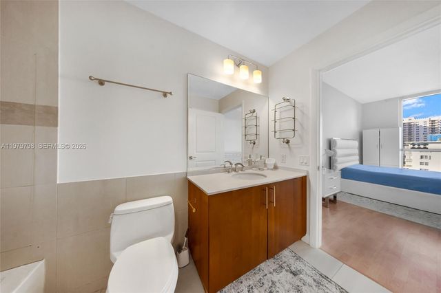 1945 S Ocean Dr 714, Hallandale Beach, FL 33009