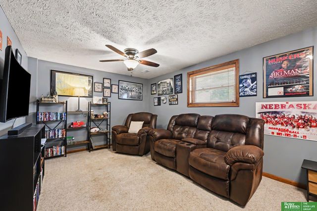 13523 Redwood Street, Omaha, NE 68138