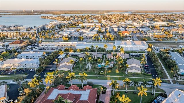 801 W Elkcam CIR C6, Marco Island, FL 34145