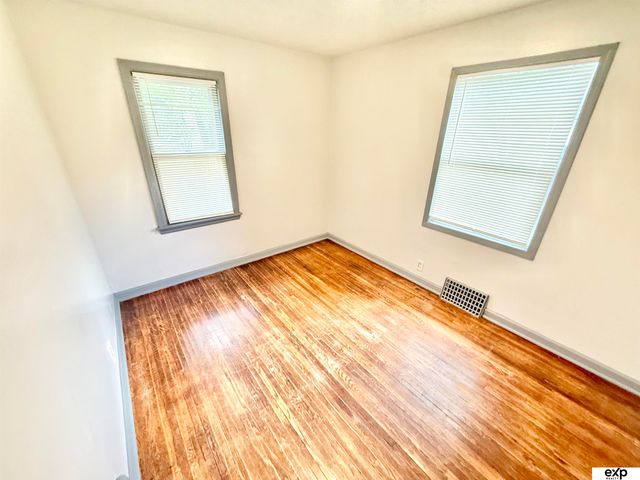 3710 Bedford Avenue, Omaha, NE 68111