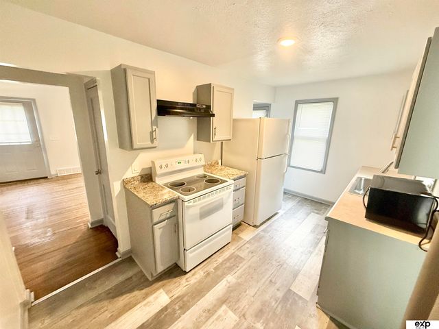 3710 Bedford Avenue, Omaha, NE 68111