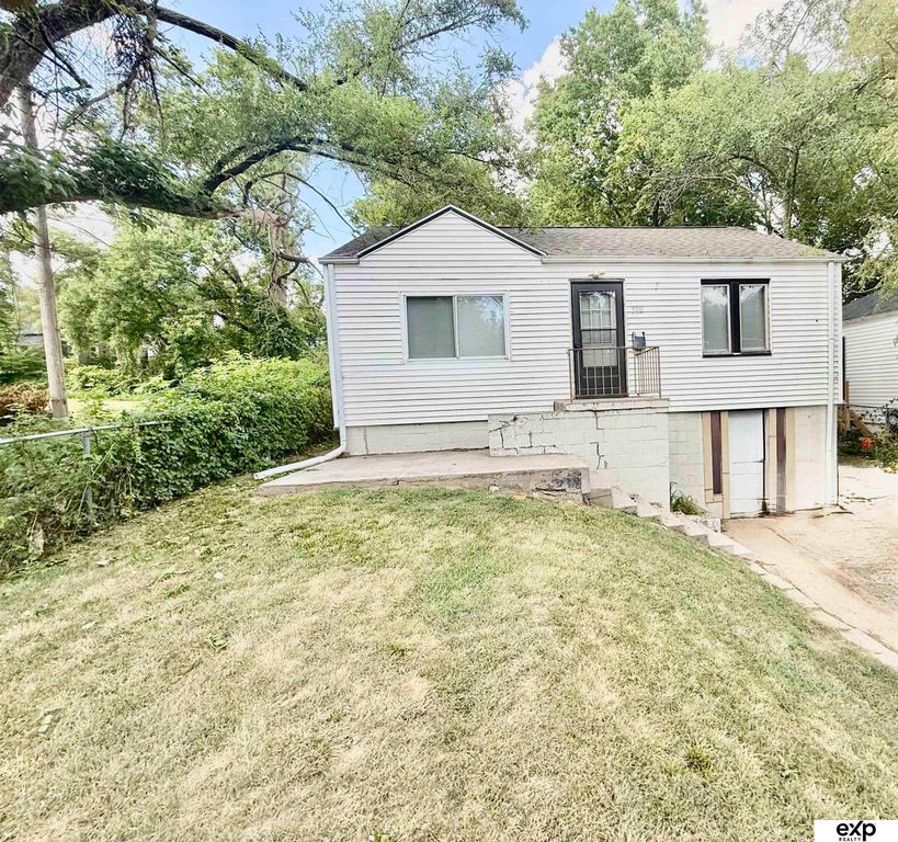 3710 Bedford Avenue, Omaha, NE 68111