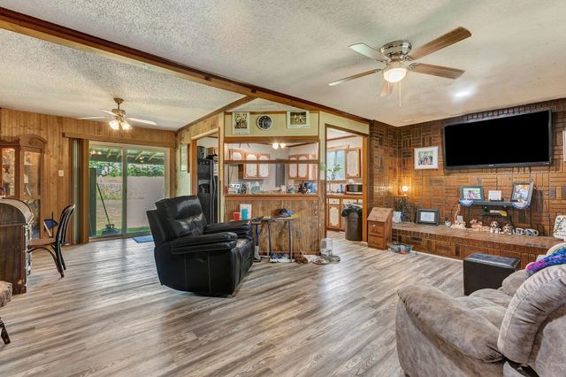 111 School St, Cumberland Furnace, TN 37051