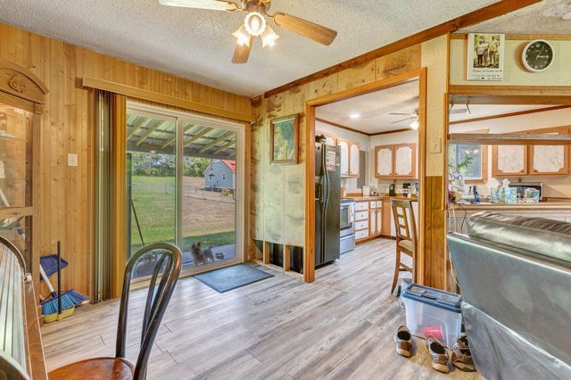 111 School St, Cumberland Furnace, TN 37051