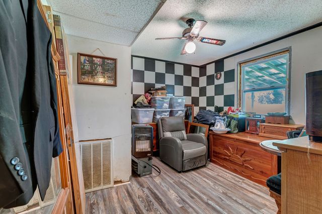 111 School St, Cumberland Furnace, TN 37051