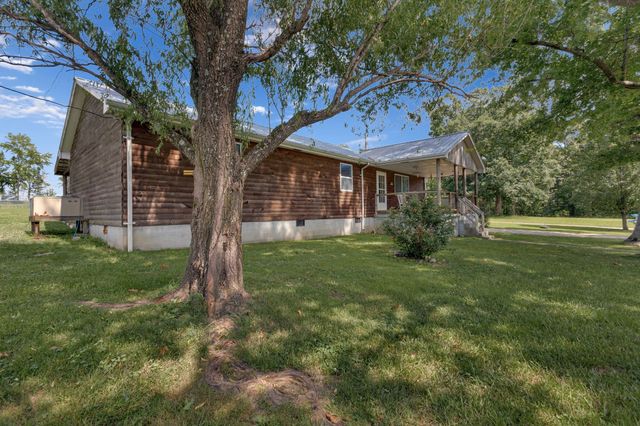 111 School St, Cumberland Furnace, TN 37051