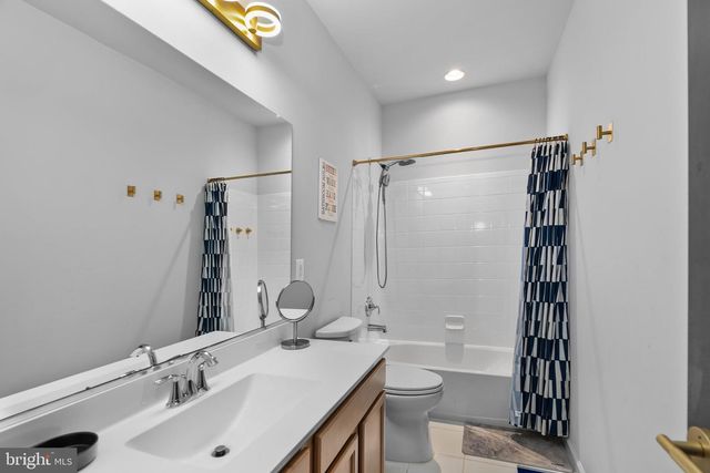 18140 MOSS GARDEN RD, Dumfries, VA 22026