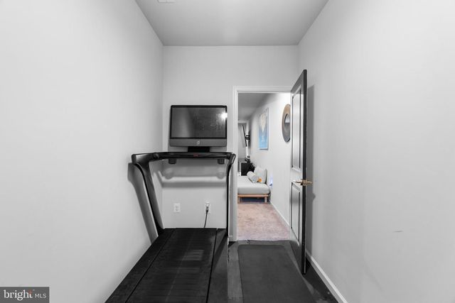 18140 MOSS GARDEN RD, Dumfries, VA 22026