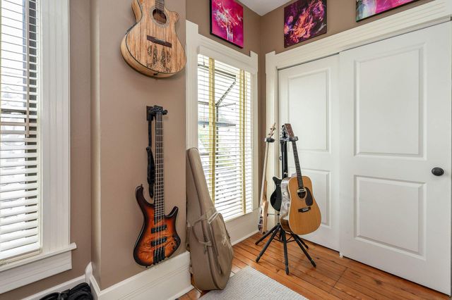 883 S 5th Street, Columbus, OH 43206