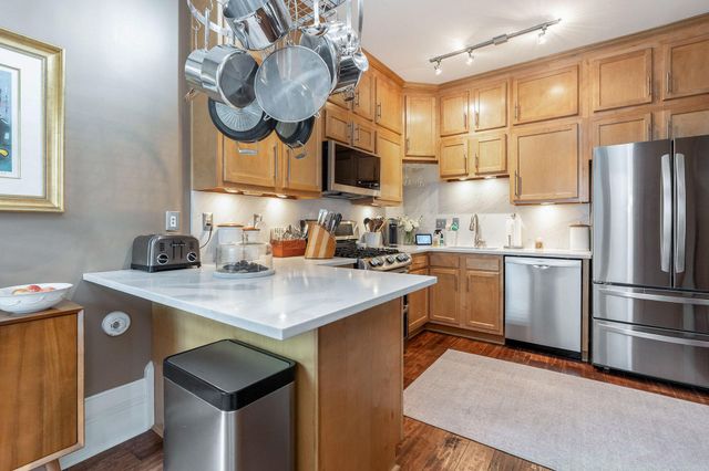 883 S 5th Street, Columbus, OH 43206