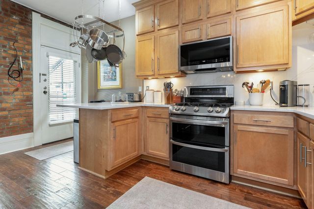 883 S 5th Street, Columbus, OH 43206