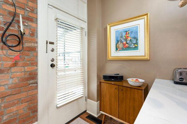 883 S 5th Street, Columbus, OH 43206