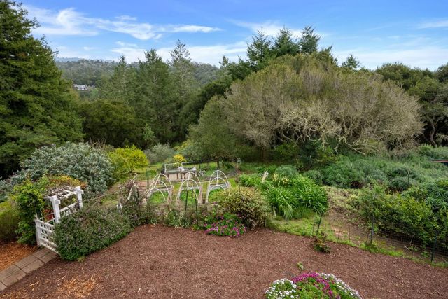 645 Skyward Drive, Aptos, CA 95003