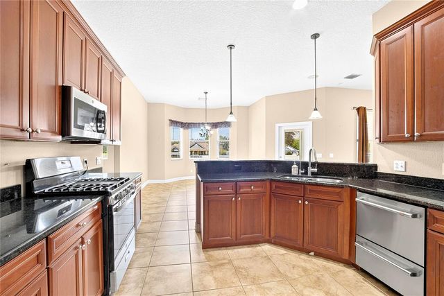 13975 MCINTOSH ROAD, Thonotosassa, FL 33592