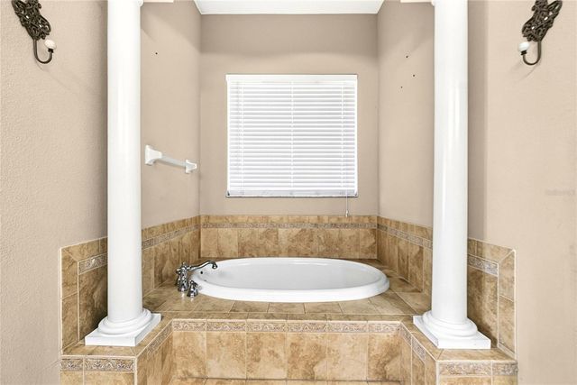 13975 MCINTOSH ROAD, Thonotosassa, FL 33592