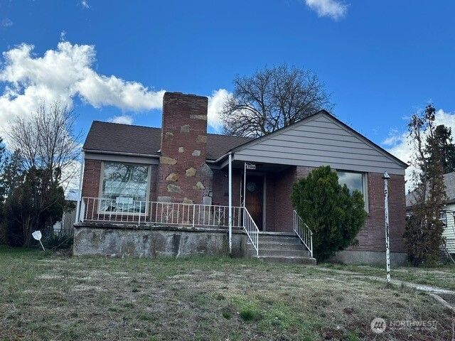 4811 N Lincoln Street, Spokane, WA 99205