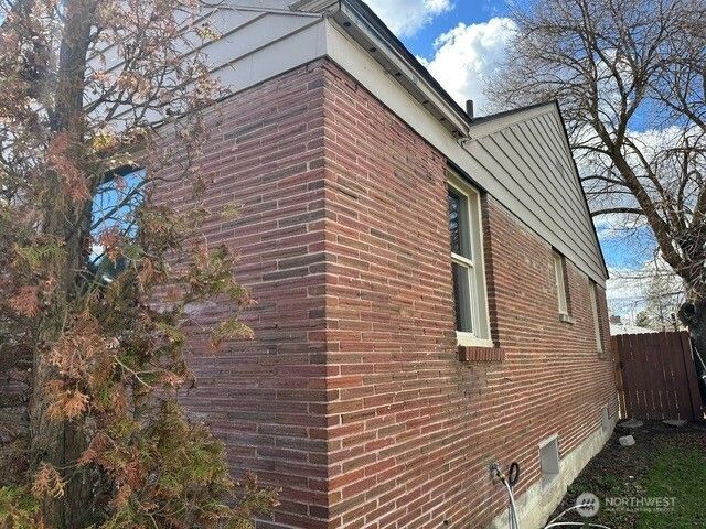 4811 N Lincoln Street, Spokane, WA 99205