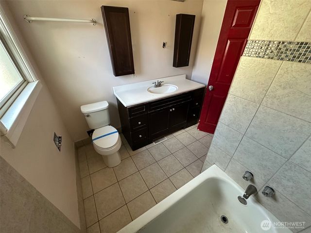 4811 N Lincoln Street, Spokane, WA 99205