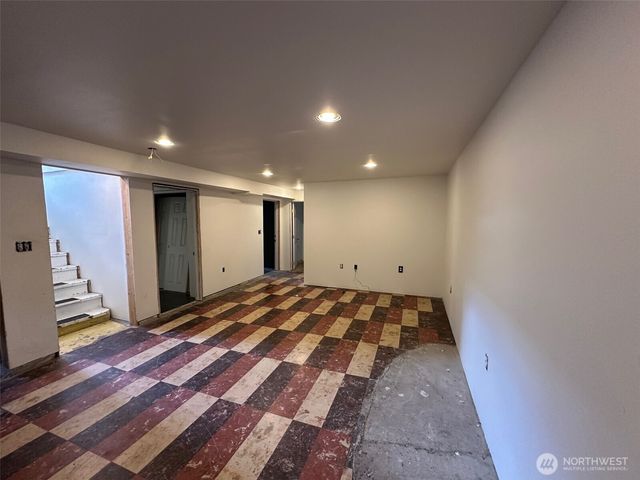 4811 N Lincoln Street, Spokane, WA 99205