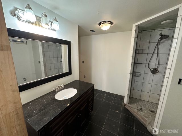 4811 N Lincoln Street, Spokane, WA 99205