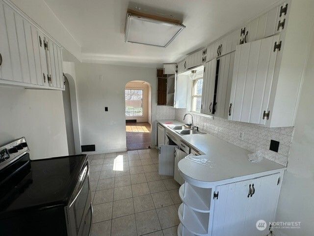 4811 N Lincoln Street, Spokane, WA 99205