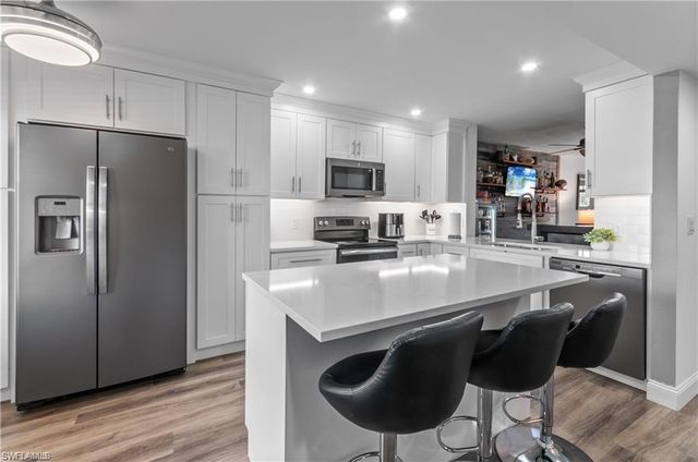 7320 Province WAY 2105, Naples, FL 34104
