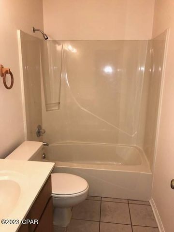 230 Collinfurst Square, Panama City, FL 32404