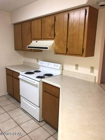 230 Collinfurst Square, Panama City, FL 32404