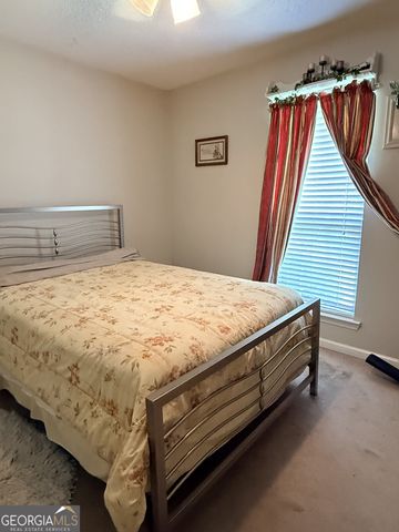 2051 Oakcreek Drive, Lithia Springs, GA 30122