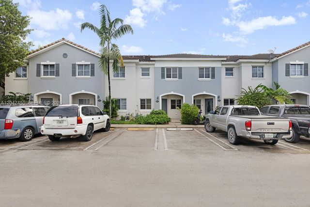 2943 SE 15th Ter, Homestead, FL 33035