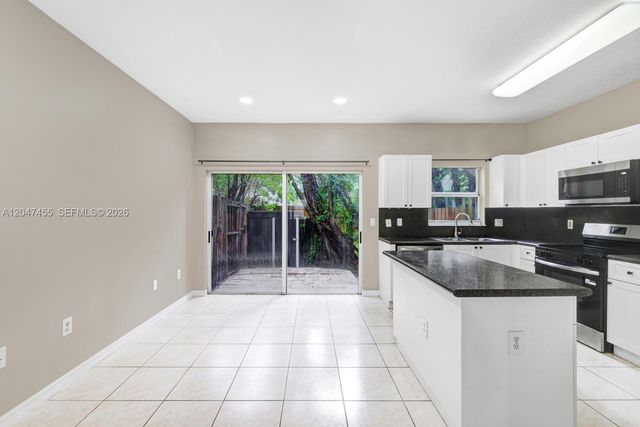 2943 SE 15th Ter, Homestead, FL 33035