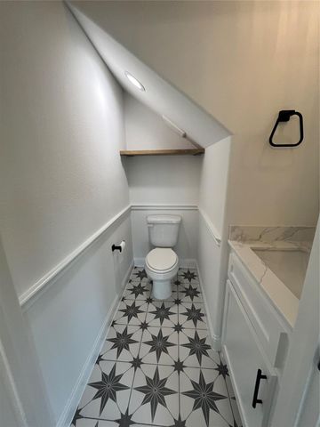 112 Capetown Circle, Conroe, TX 77356