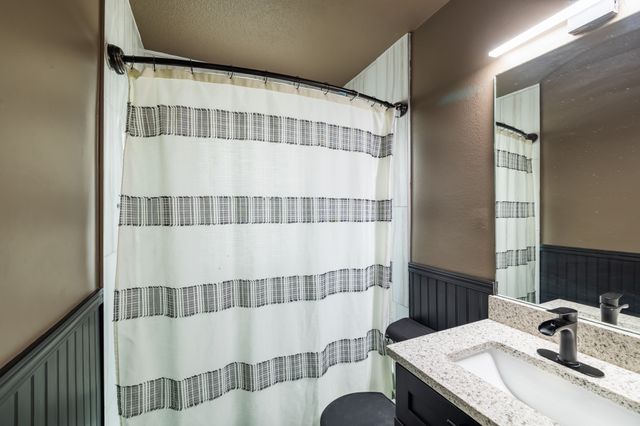 201 NE Grant Street, Ankeny, IA 50021