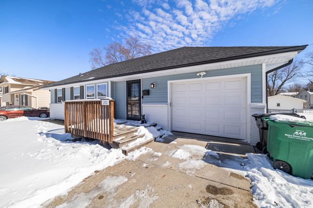 201 NE Grant Street, Ankeny, IA 50021