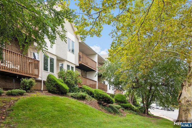 4 Di Donna Court A004, Clifton, NJ 07013